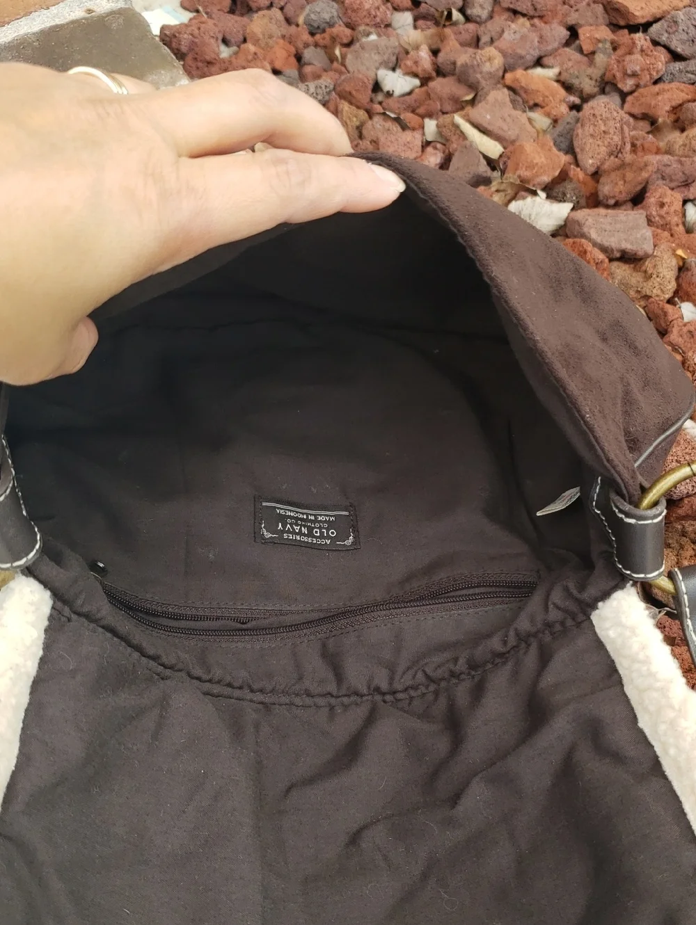 Old Navy Faux Leather Suede Sherpa Quilted Toggle Hobo Bag Y2K Brown Coquette